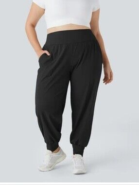 HALARA HIGH WAISTED BLACK JOGGERS. 1X . FITTED ANKLE CUFF. NWOT